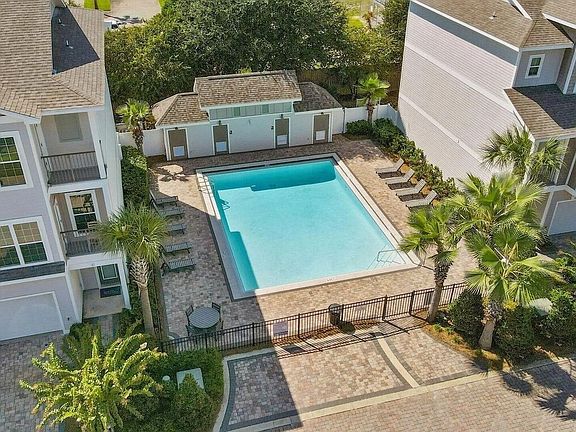 2nd image of 257 Driftwood Rd #3