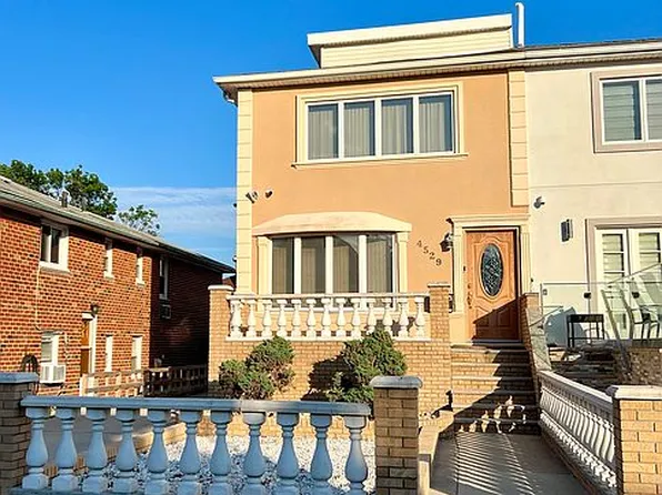4529 Beach 45 St, Brooklyn, NY 11224