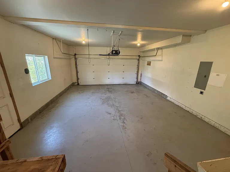 335 N Roy Cir — Photo 13