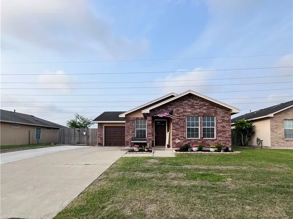 1930 El Monte St, Corpus Christi, TX 78417