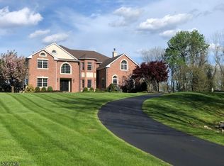 469 W Mountain Rd, Sparta, NJ 07871