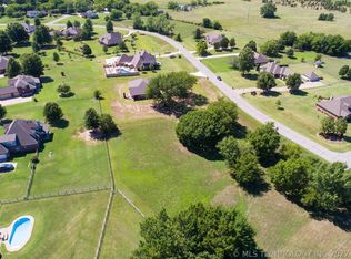 Rose Glen Blvd, Claremore, OK 74019