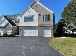 51 Arboretum Dr, Lombard, IL