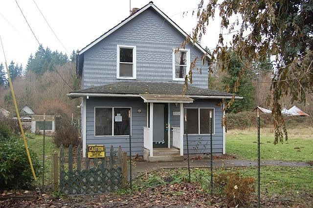 Clasisc Turn of the Century HUD Home