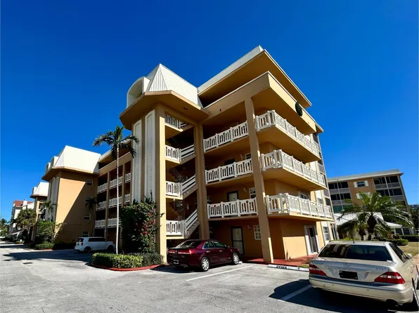 308 Golfview Road #104, North Palm Beach, FL 33408