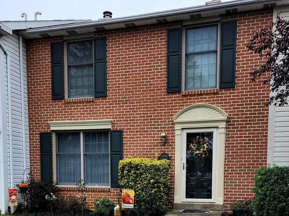 5400 Oxford Dr Unit E, Mechanicsburg, PA 17055