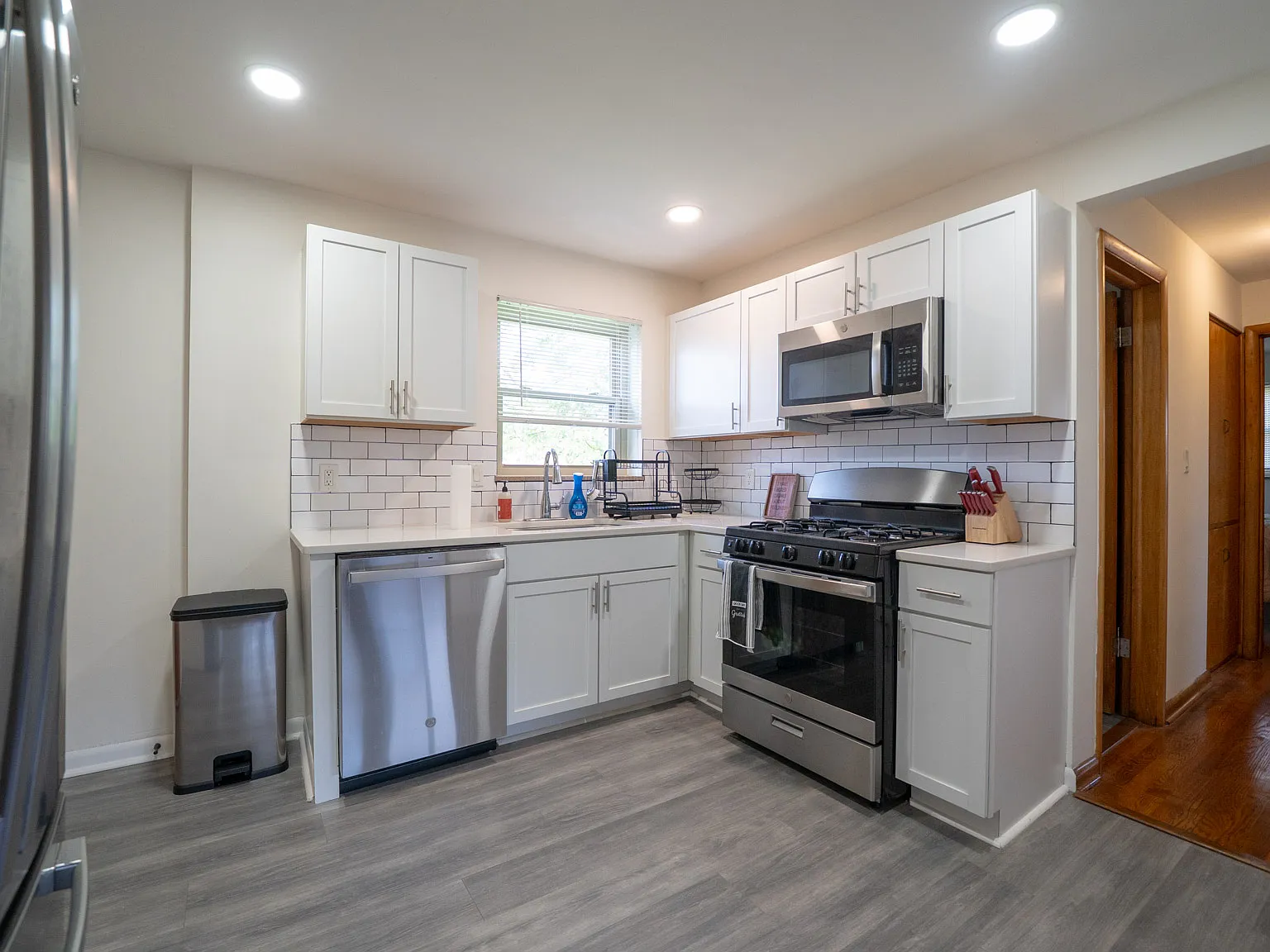 2 bed, 1018 sqft, $1,700 — Photo 4