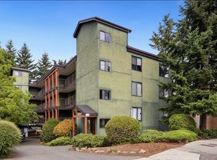 712 N 143rd St #B-1, Seattle, WA 98133