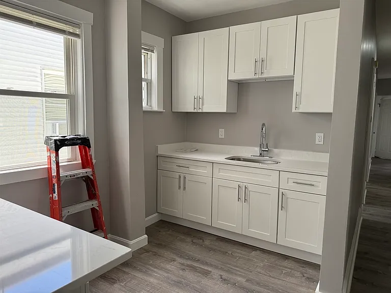 7 Woodward Park St #3 — Photo 9