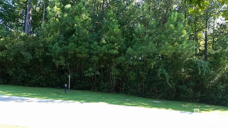 2nd image of 814 Johns Orchard Ln