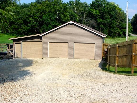 4th image of 7935 E State Road 56