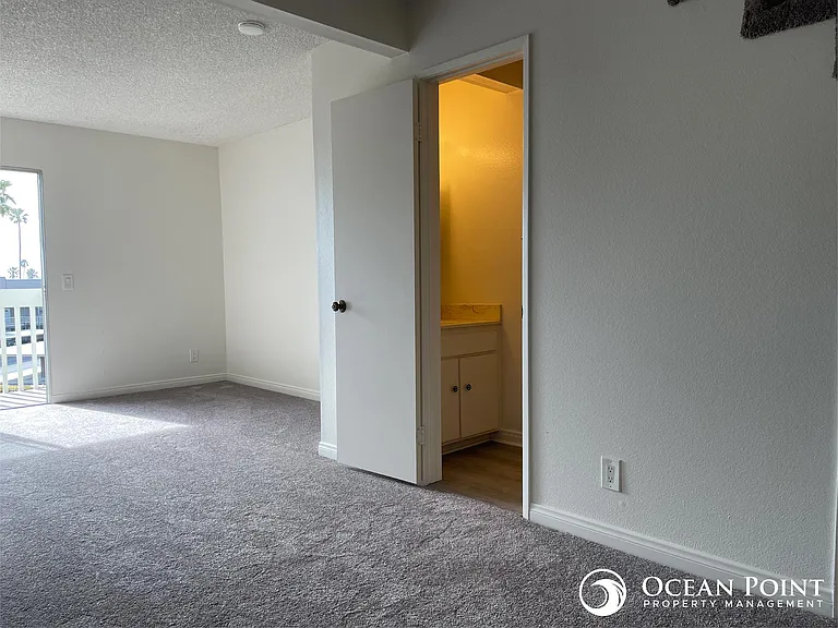 267 S Ventura Rd #287 — Photo 10