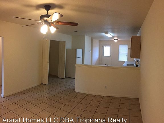 3rd image of 2311 Terrace Dr APT A