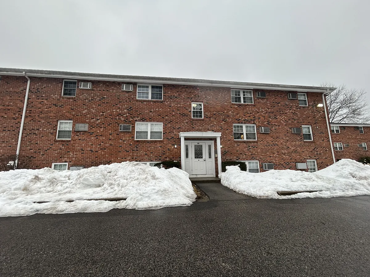 Building Photo - 89 Pleasant St #1-C11