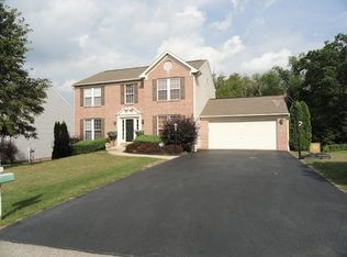 981 5th St, North Huntingdon, PA 15642