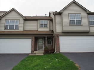 687 E Whispering Oaks Ct, Palatine, IL 60074