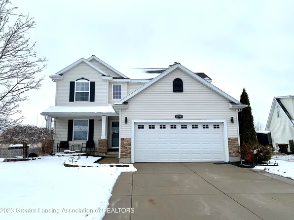 13743 Harvest Ln, Bath, MI 48808