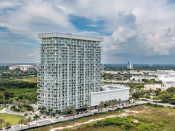 2nd image of 2000 METROPICA Way #2607