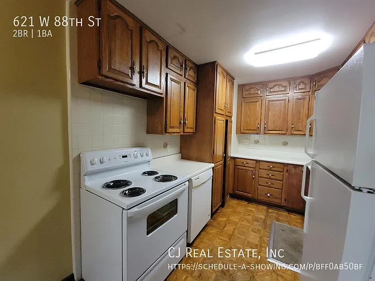621 W 88th St — Photo 5