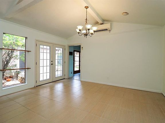 5th image of 14202 Ella Lee Ln