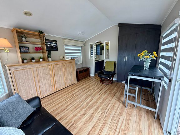 4th image of 1436 Frost Rd #170