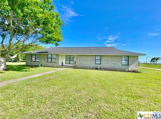301 Golden Glow St, Victoria, TX 77905