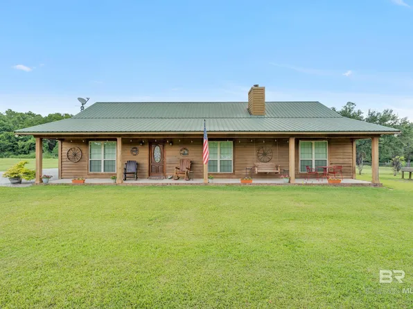 4062 River Rd, Theodore, AL 36582