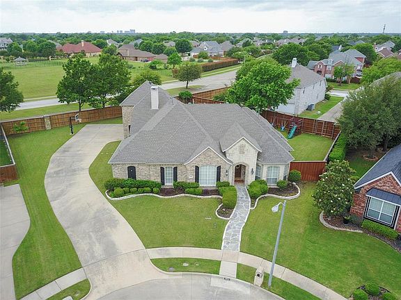 2nd image of 3601 Trailview Dr