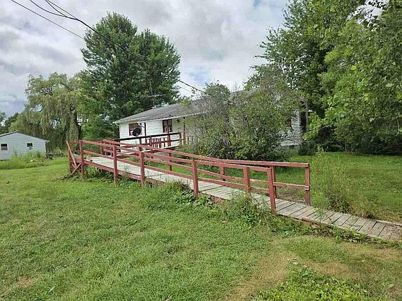 3rd image of 339 Clay Rd