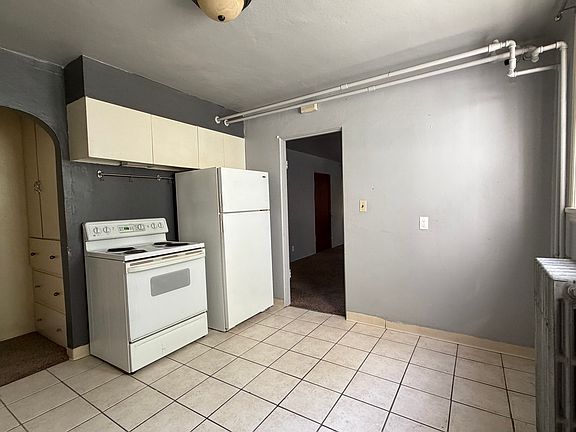 3rd image of 914 E Warm Springs Ave #912.5