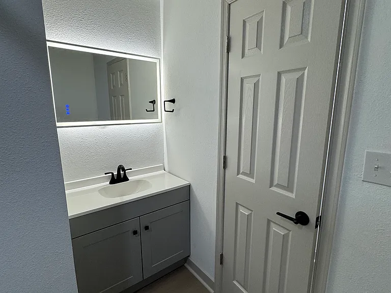 213 Ivey St — Photo 12