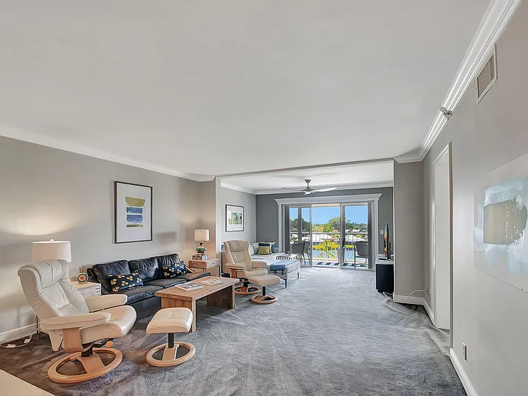 300 John F Kennedy Dr #Penthouse 8 — Photo 15