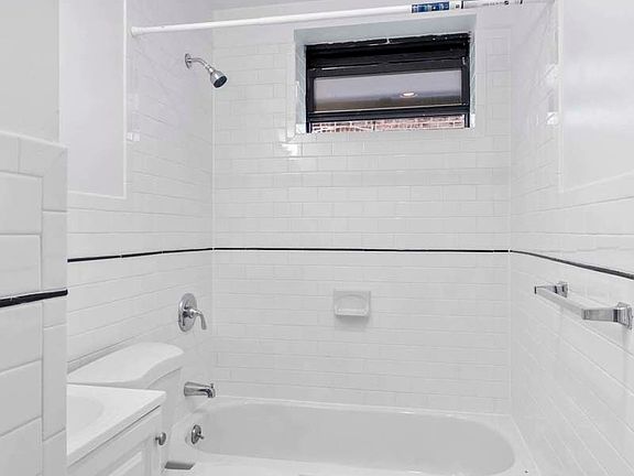 2nd image of 506 Amsterdam Ave #5B