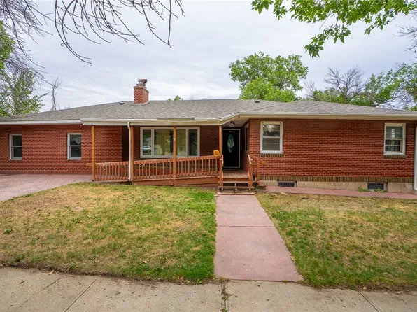 804 2nd St W, Roundup, MT 59072
