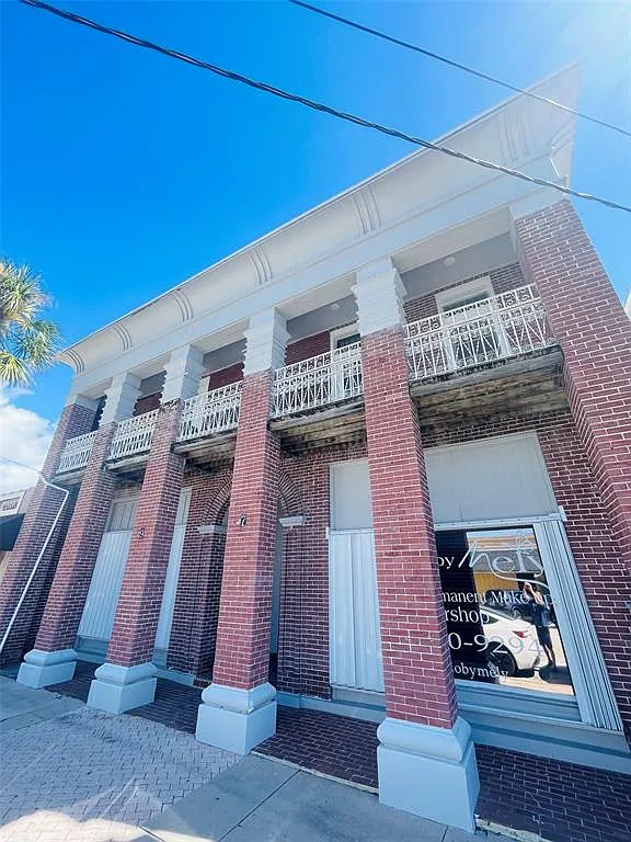 1 bed, 1.0 bath, 600 sqft, $1,350 — Photo 1