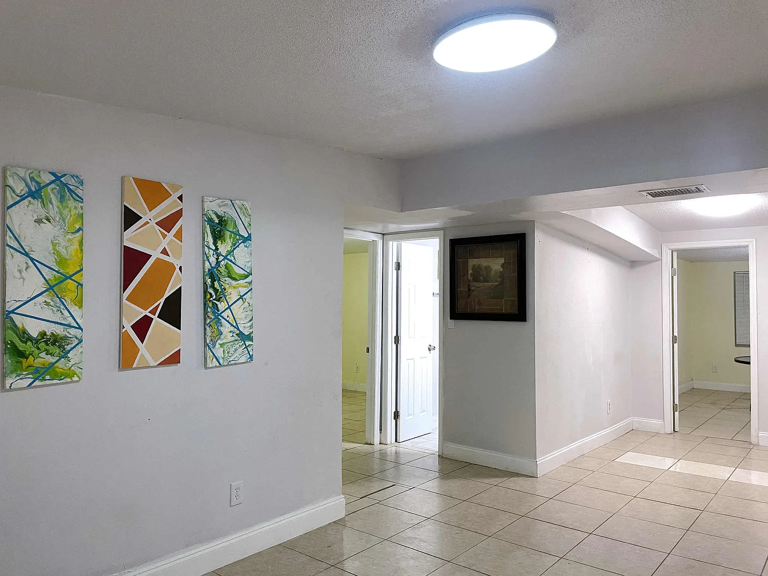 1025 Maxey Dr — Photo 4