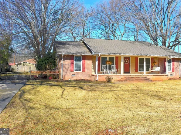 110 Rosewood Dr SE, Milledgeville, GA 31061