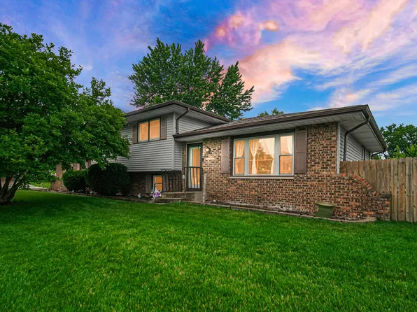5272 Tulip Ave, Portage, IN 46368