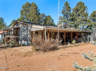 1976 Pine Cone Cir, Overgaard, AZ 85933