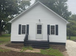117 W Illinois St, Dunfermline, IL 61524