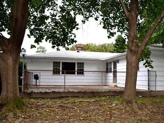 90 Rosebrook back porch