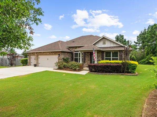 300 Brighton Cv, Freeport, FL 32439