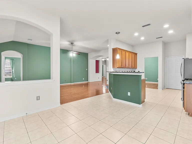 118 W Russet Grove Cir — Photo 18