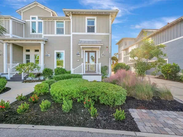 246 Sapphire Lake Dr Unit 201, Bradenton, FL 34209