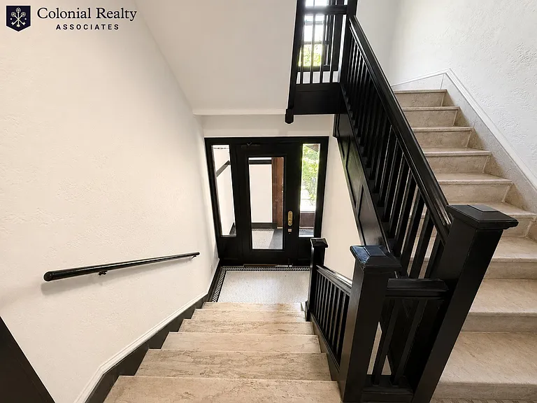 415 Washington St #5 — Photo 45