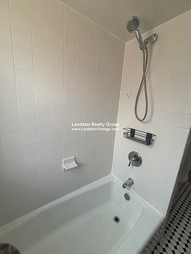 828 Reba Pl #1S Photo 1