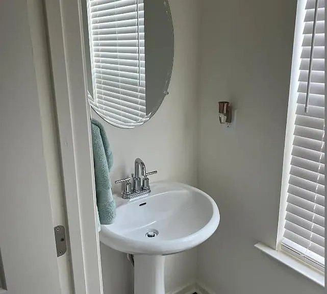 670 Providence Pl SW — Photo 13