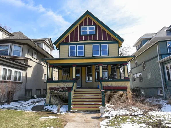 704 S Elmwood Ave, Oak Park, IL 60304