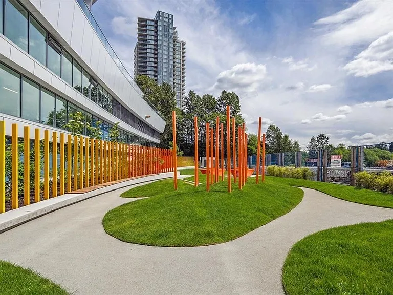 4880 Lougheed Hwy #2804 — Photo 30