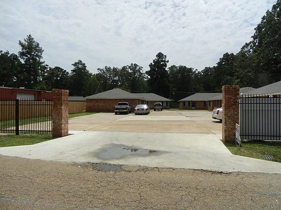 Exterior/Parking area